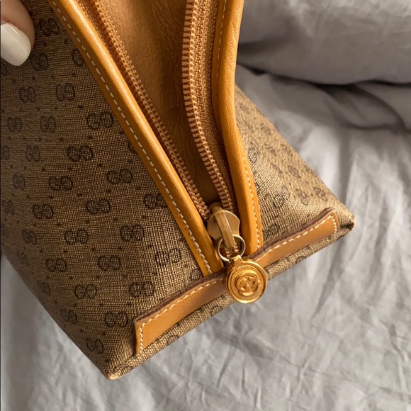 Vintage Gucci make up bag - Picture 3 of 7